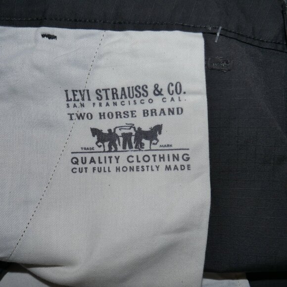 Levi's Carrier Cargo Shorts Men's Size 42 Loose Fit Ripstop Utility Gray NWT - Picture 6 of 10